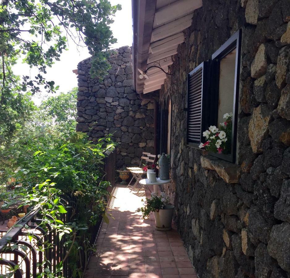 Aprisa Apartment Piedimonte Etneo Exterior foto